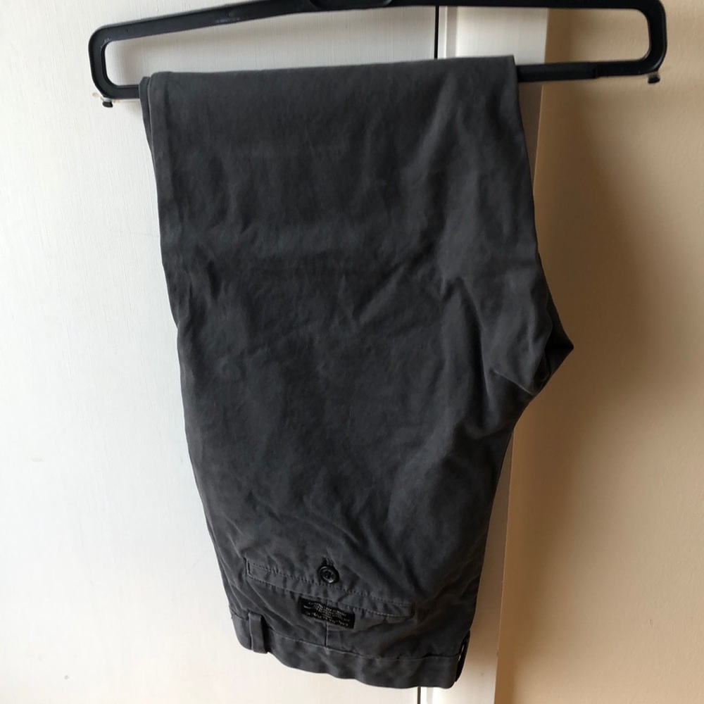 Banana Republic Men’s Chinos 32x32